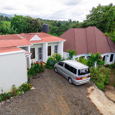 Bed and Breakfast New Dream House Аруша Экстерьер фото