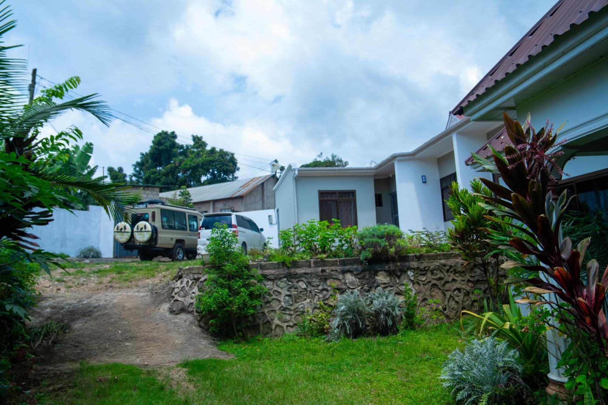 Bed and Breakfast New Dream House Аруша Экстерьер фото